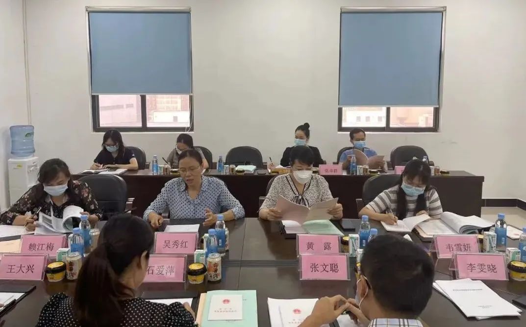 南寧市民族宗教事務(wù)委員會黨組書記、主任吳秀紅到皇氏乳業(yè)調(diào)研民族團(tuán)結(jié)創(chuàng)建工作